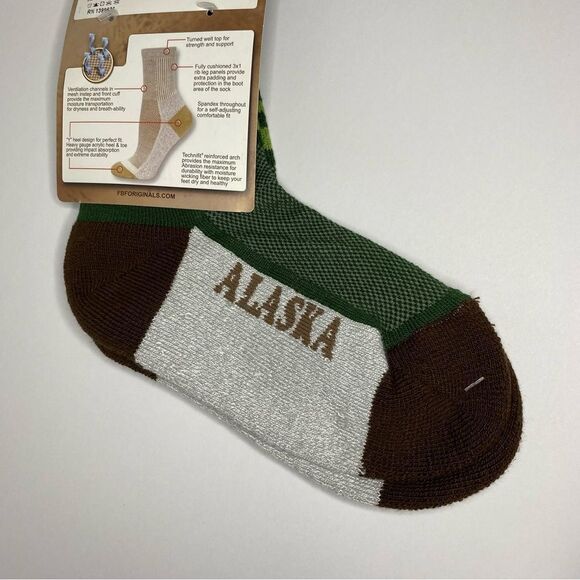For Bare Feet Socks M Gray Brown Green Bear Stripe Alaska Hiking Walking Fishing - Picture 7 of 7